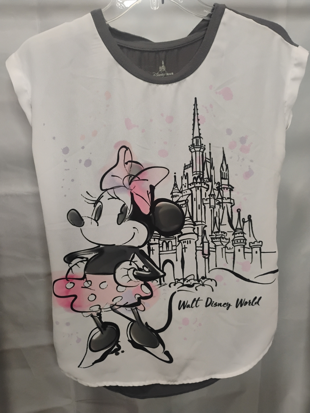 Disney Parks White Minnie Mouse Graphic Tee with Pink Accents. XS